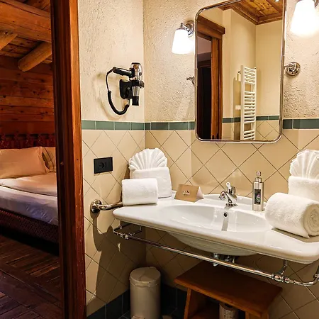 Breithorn Hotel 4*